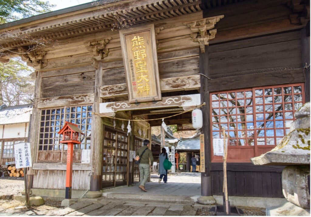 軽井沢愛犬連れ観光パワースポットの熊野皇大神社