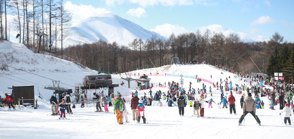 軽井沢の冬のおすすめスキー場の軽井沢スノーパーク｜一棟貸しヴィラリゾートあさま空山望