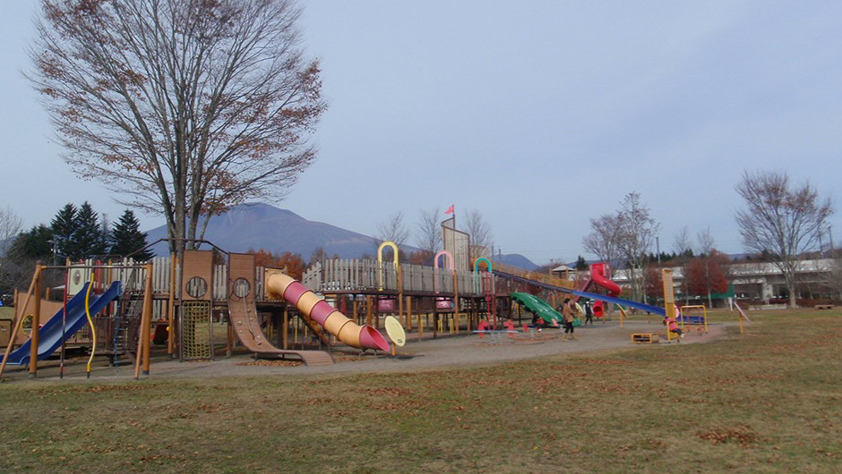軽井沢の子連れ観光スポットの湯川ふるさと公園