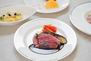 信州・群馬の旬を味わう出張シェフディナーコースイメージ　軽井沢　一棟貸しヴィラリゾート　あさま空山望