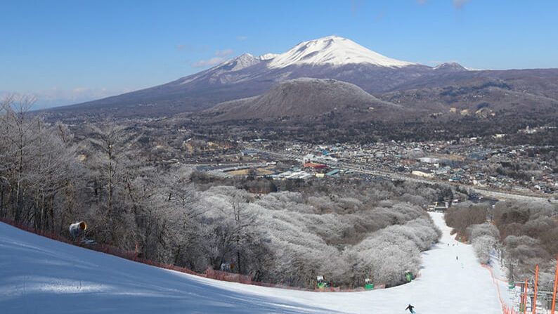 軽井沢の観光スポットの軽井沢プリンスホテルスキー場
