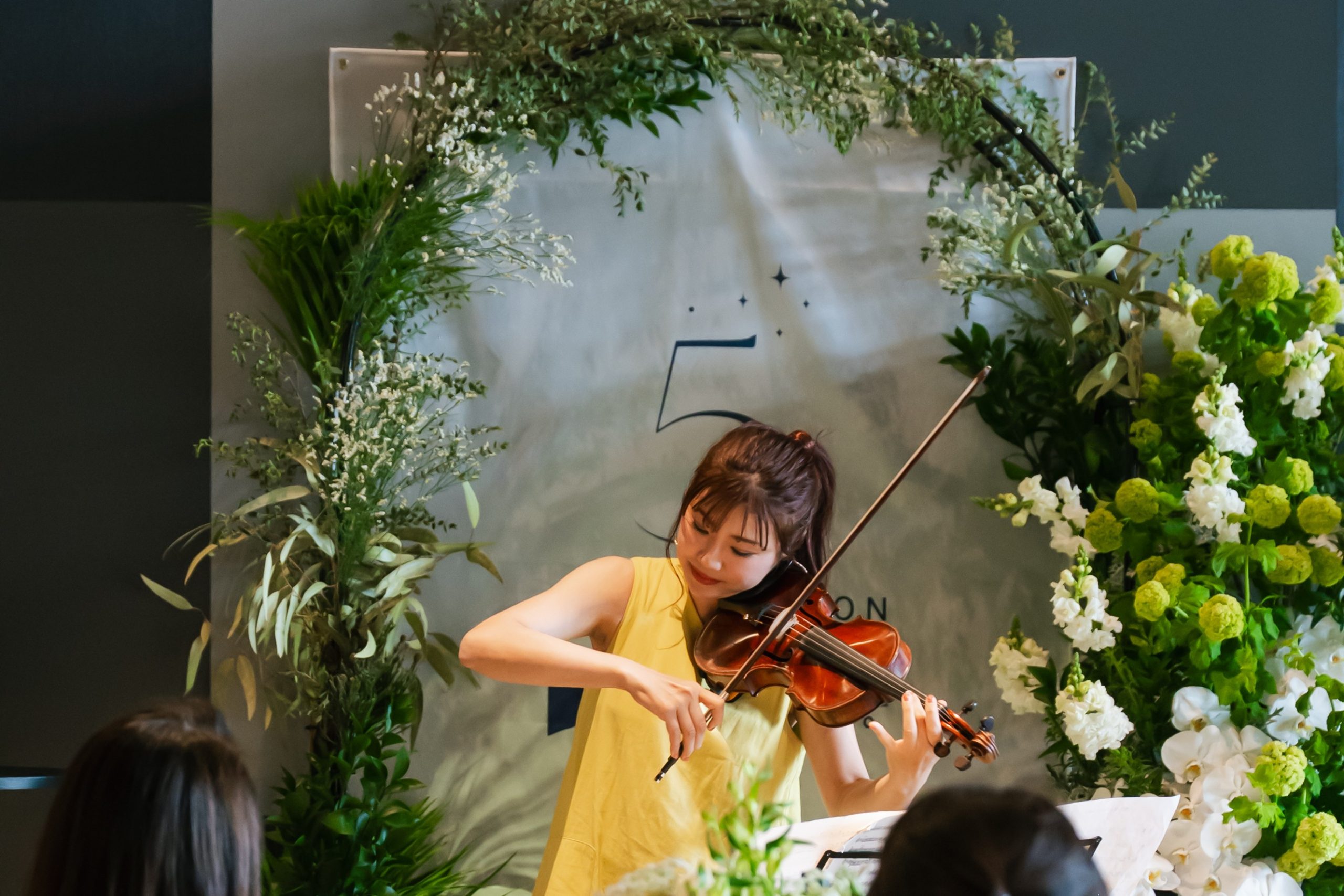 あさま空山望レストラン 天空柁イニング 紅葉コンサート 荒井桃子